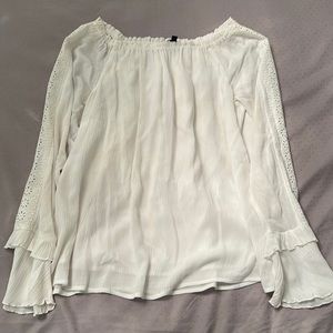 FLOWY LONG SLEEVE BLOUSE
